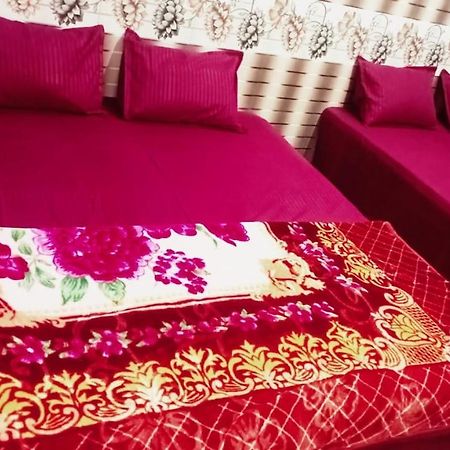 Nirmala Sadan Home Stay Ayodhya Dham المظهر الخارجي الصورة