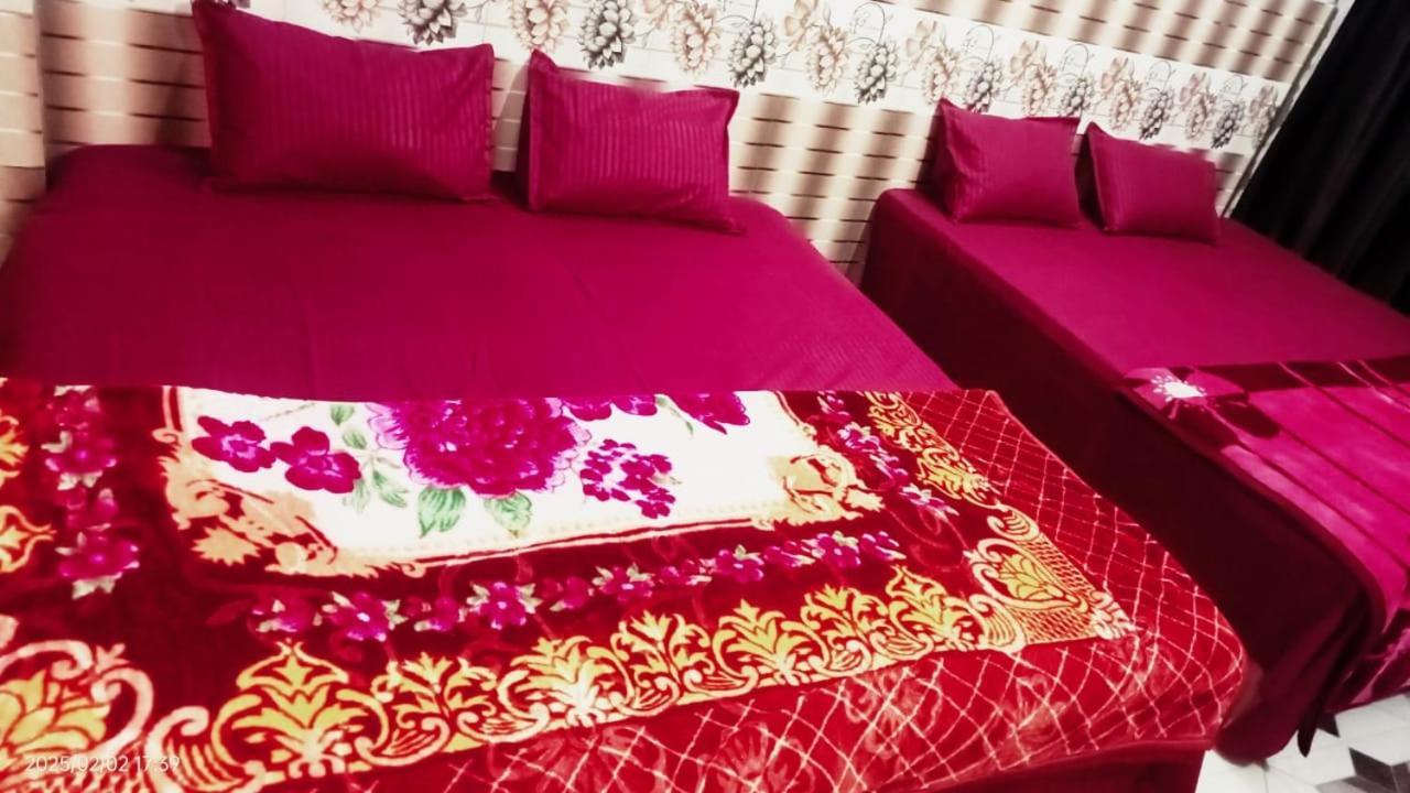 Nirmala Sadan Home Stay Ayodhya Dham المظهر الخارجي الصورة